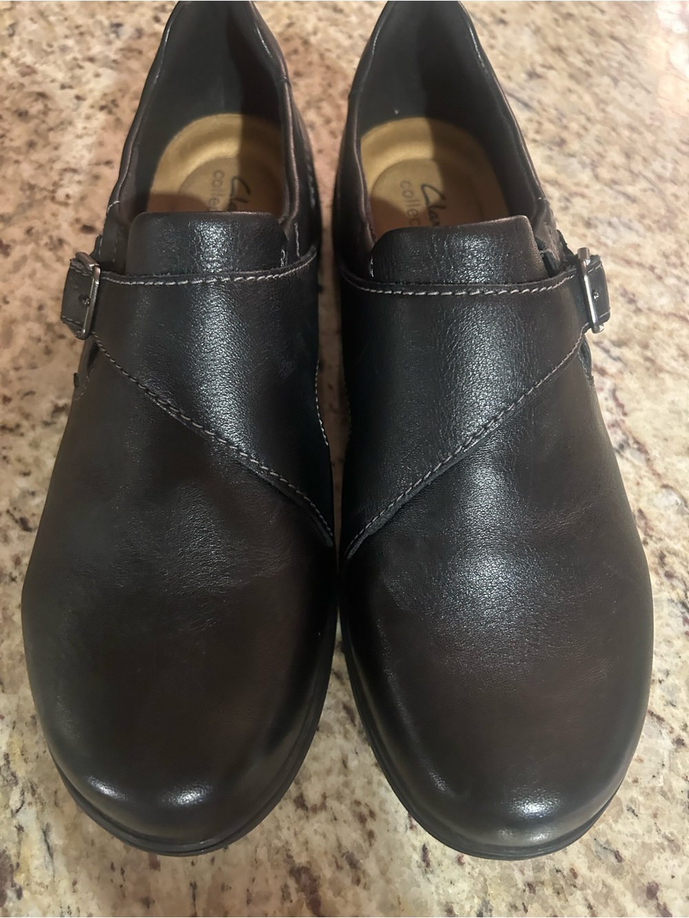 Clark’s Collection Carleigh Jazz black leather slip on shoes. Women’s size 11.